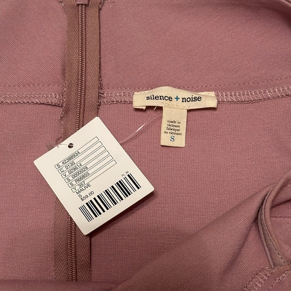 NWT UO Silence + Noise Off-The-Shoulder Slashed Ponte Mini Dress in Mauve Size S - Picture 13 of 16